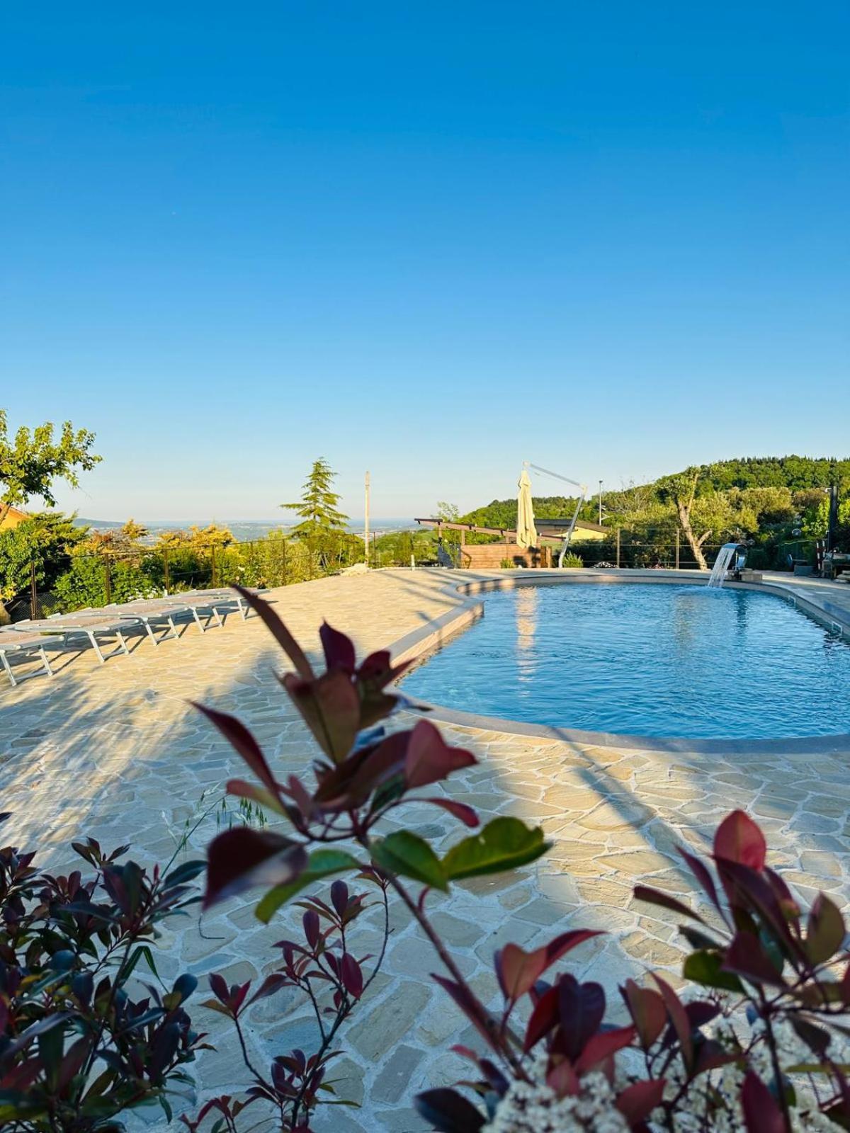 B&B Madonna Carradori Country Offagna 외부 사진