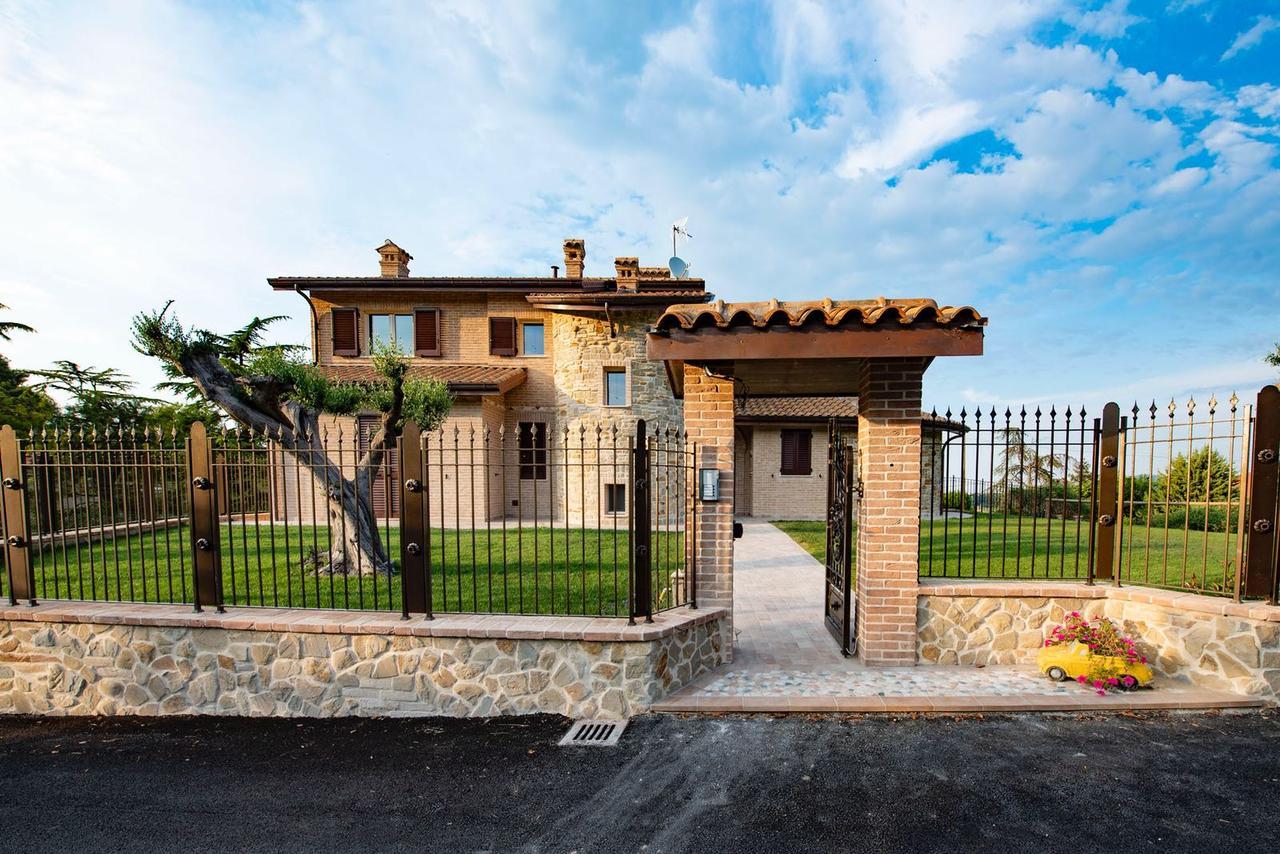 B&B Madonna Carradori Country Offagna 외부 사진