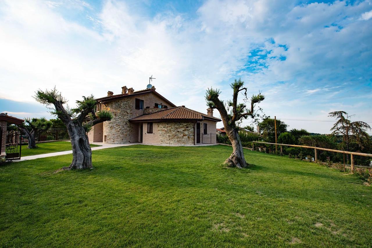 B&B Madonna Carradori Country Offagna 외부 사진