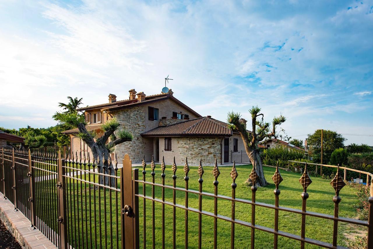 B&B Madonna Carradori Country Offagna 외부 사진